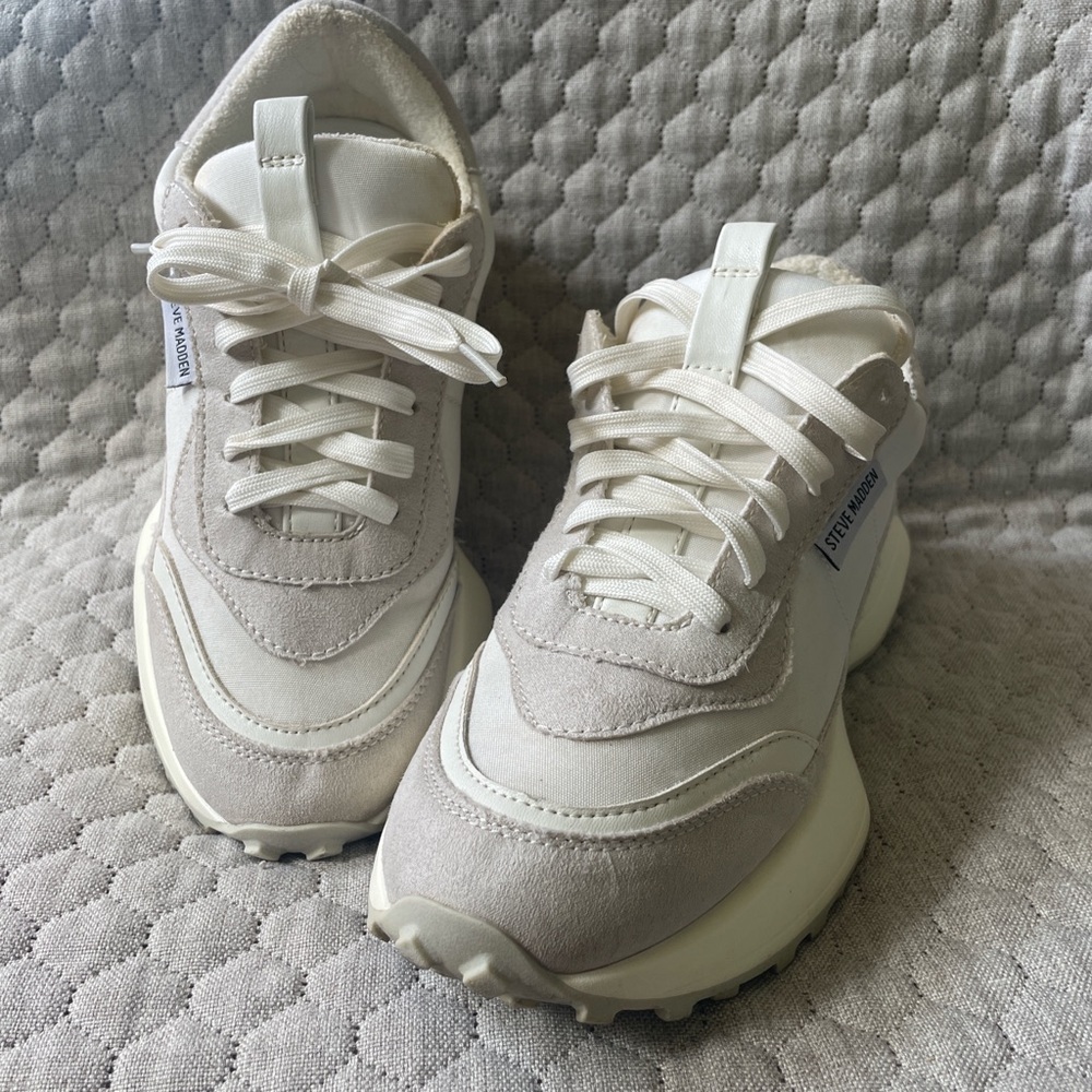 Steve Madden Cream and White Women's Sneakers